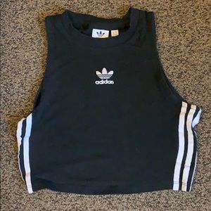 Black Adidas crop top! 🖤